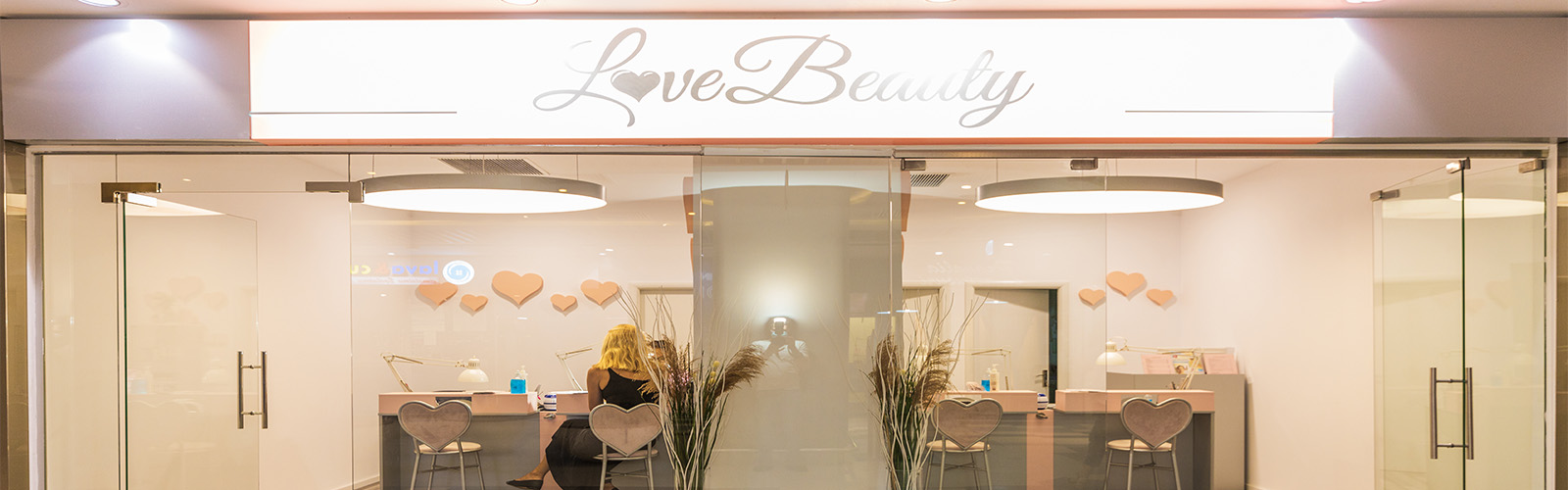 Love Beauty - București Mall